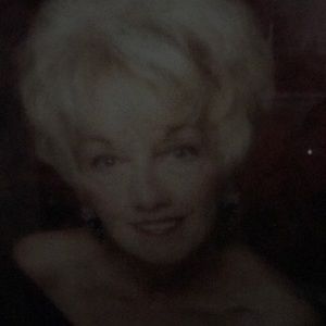 Meet your Posher, Iona